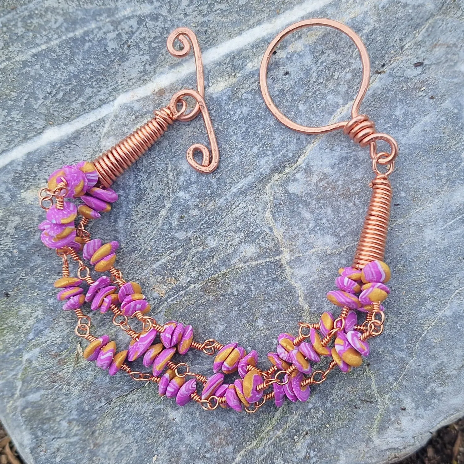 Kunstnerbonden Serenity armbånd rosa gull 3-radet