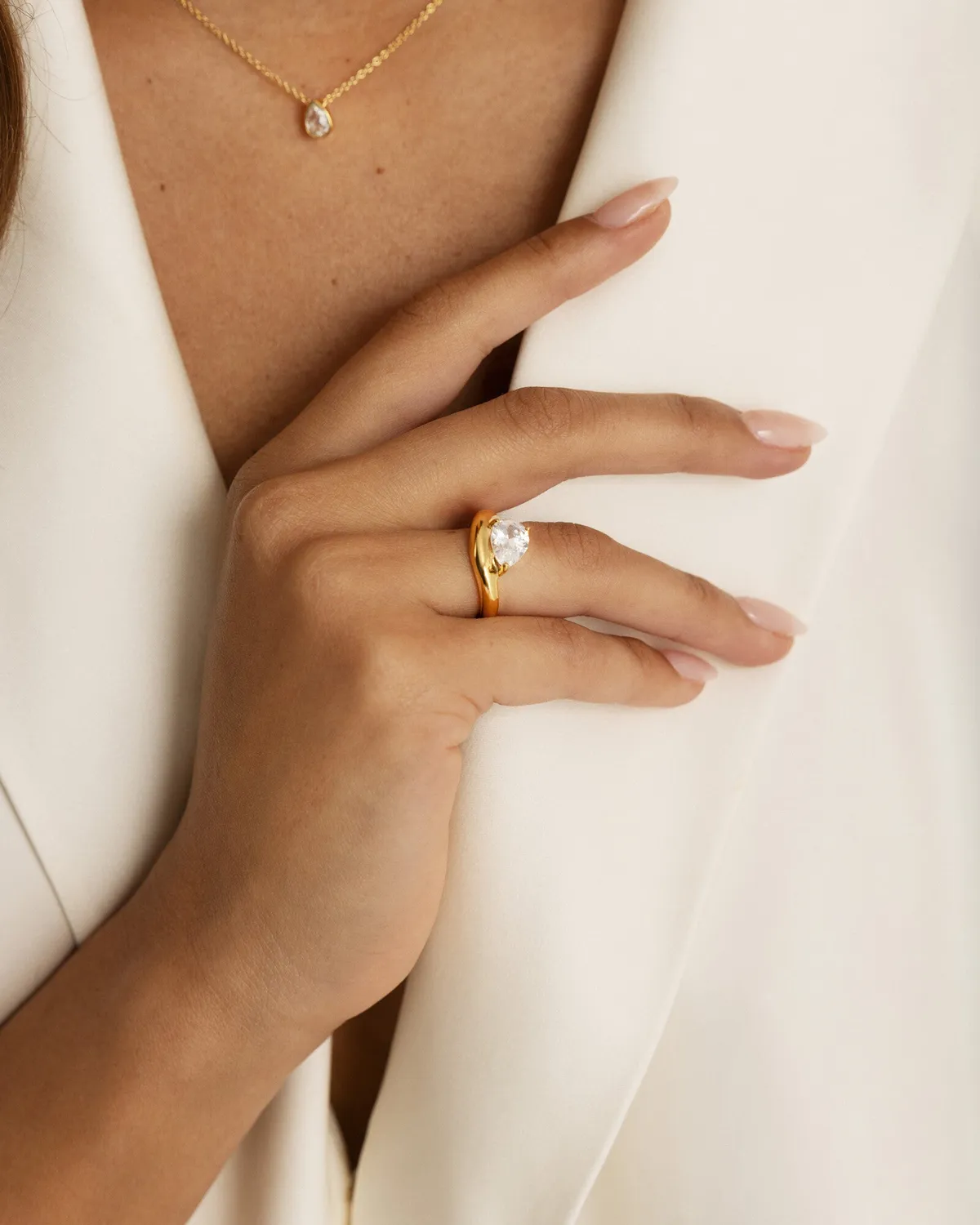 Mockberg Amara Ring ring gull zirkonia