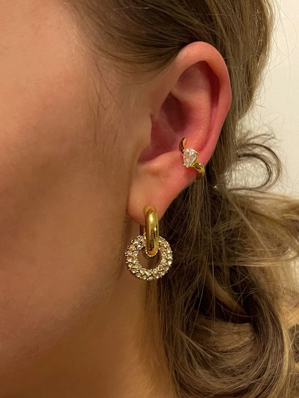 Mea Nani Alva ear cuff 18K gull zirkonia
