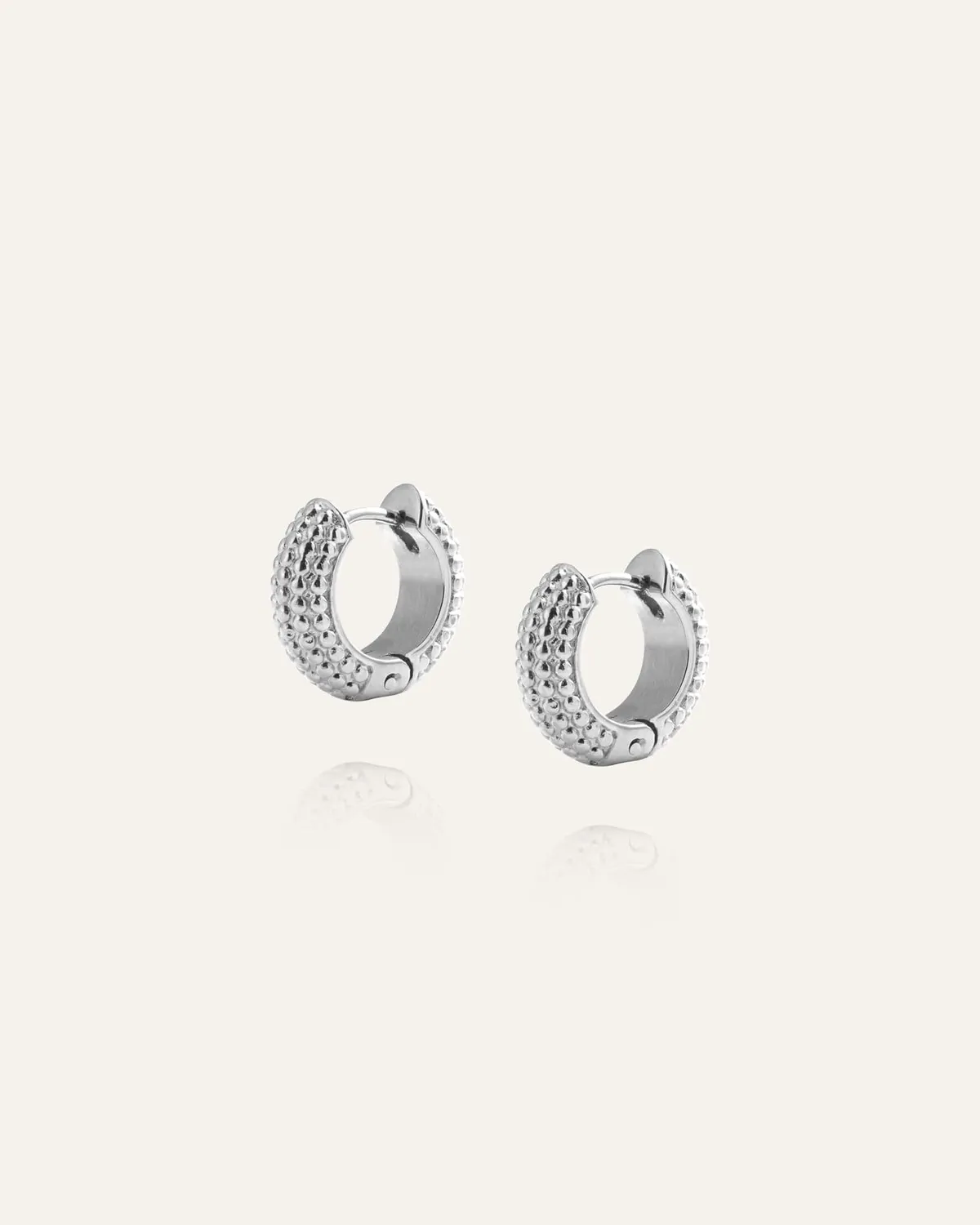 Mockberg Beaded Hoops Small øredobber sølv 14 mm