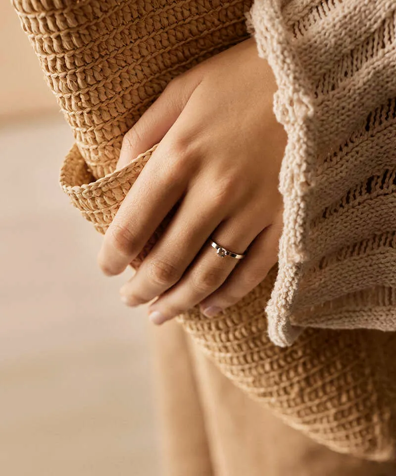 Blomdahl Tiffany ring svart titan CZ