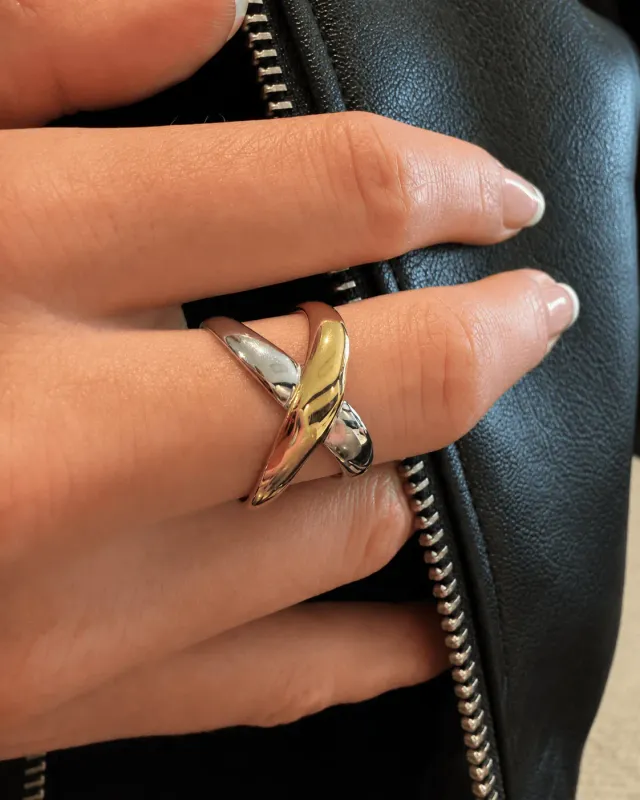Mea Nani Crossfire ring justerbar to-tone