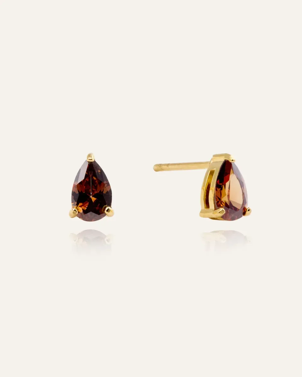 Mockberg Belle Coffee Medium Studs gull 6x4 mm