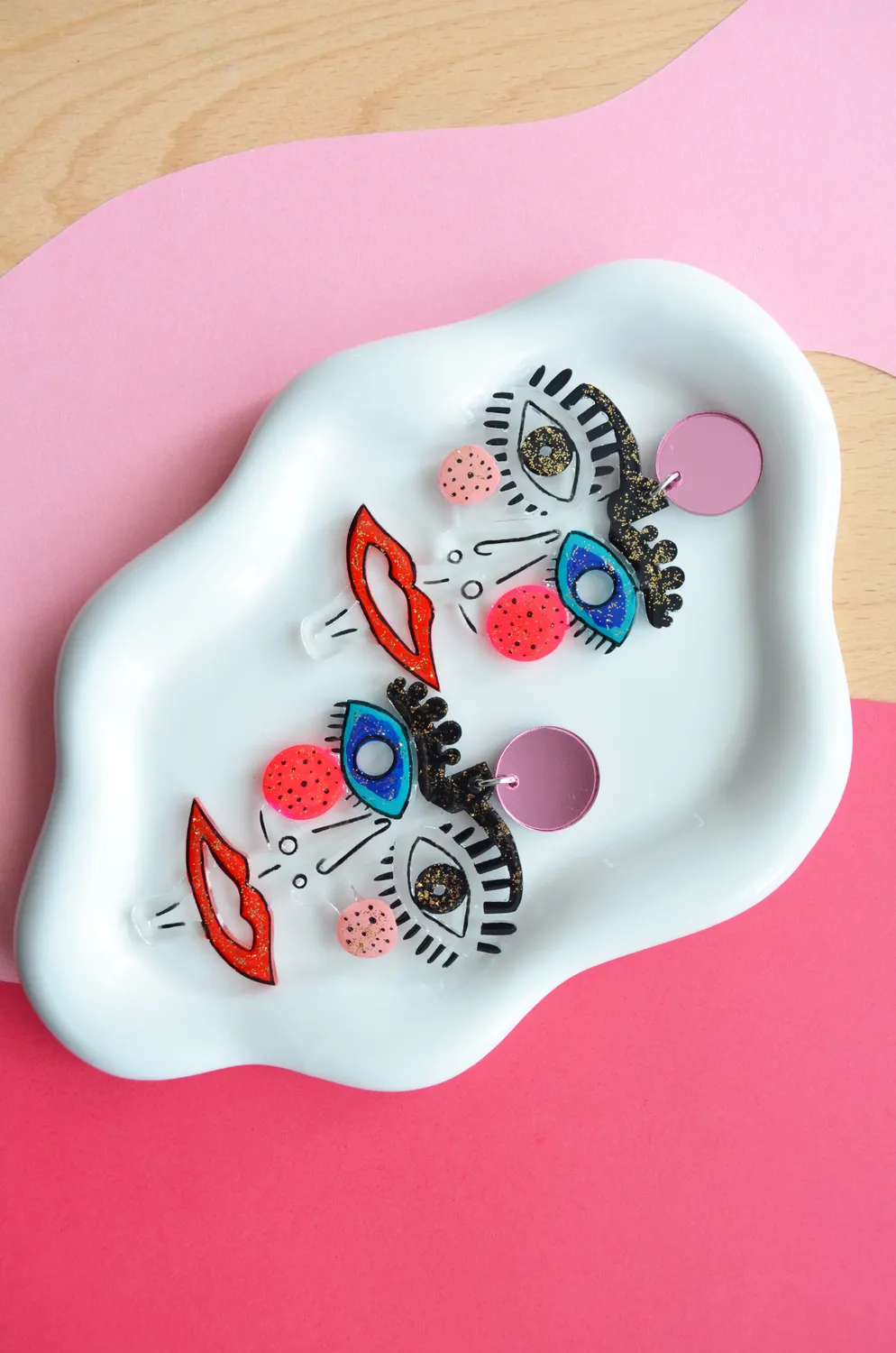 BooandBooFactory Clear Face resin øredobber rosa