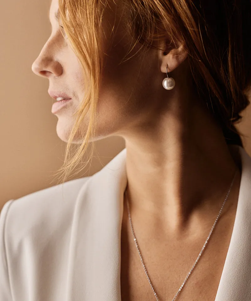 Blomdahl Pendant Pearl øredobber white 12 mm titan