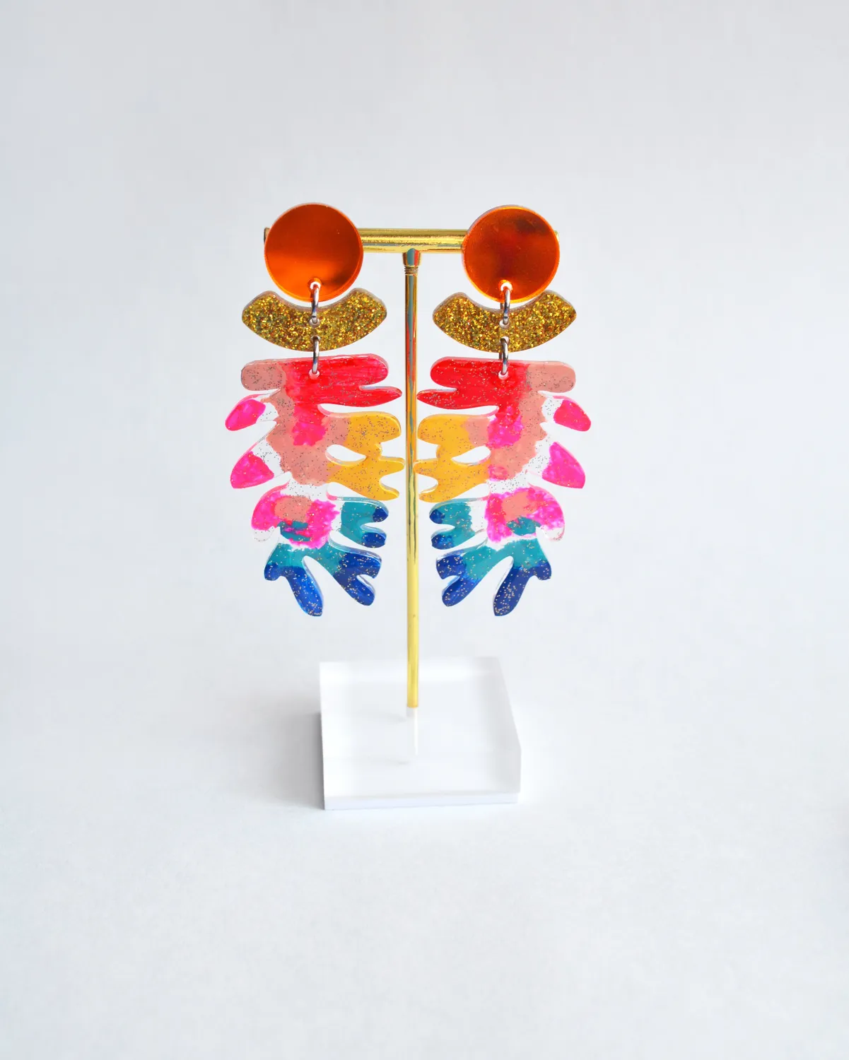 BooandBooFactory Rainbow Seaweed Leaf øredobber regnbue glitter