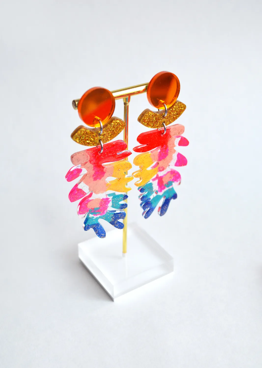 BooandBooFactory Rainbow Seaweed Leaf øredobber regnbue glitter
