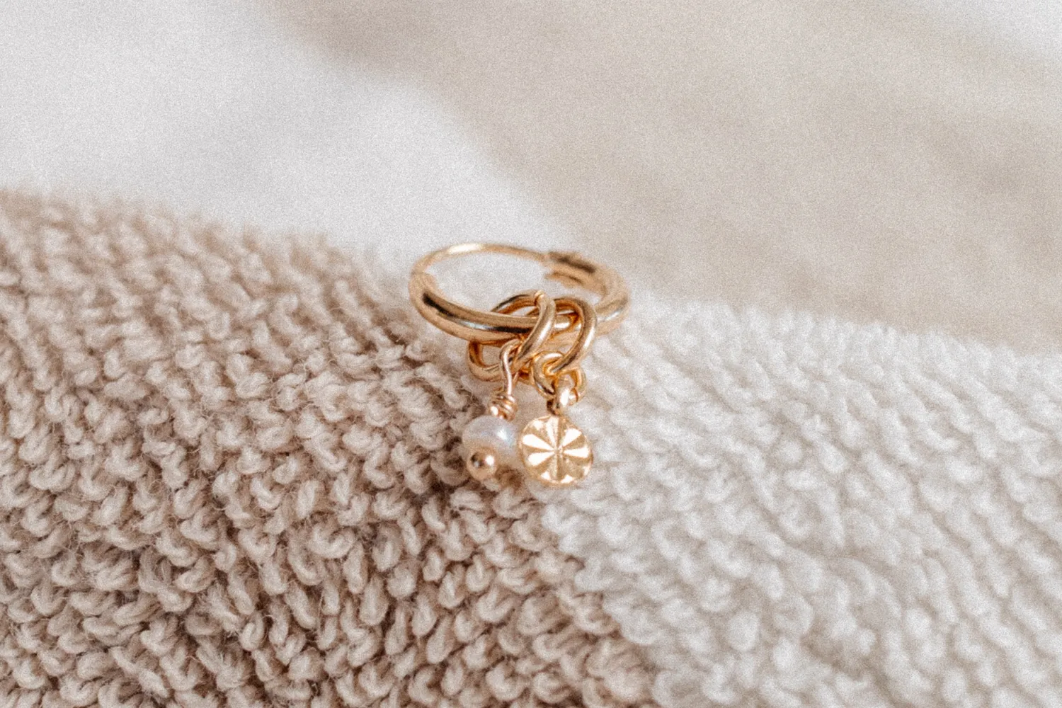 Eremis Minea charm gullbelagt til mix & match