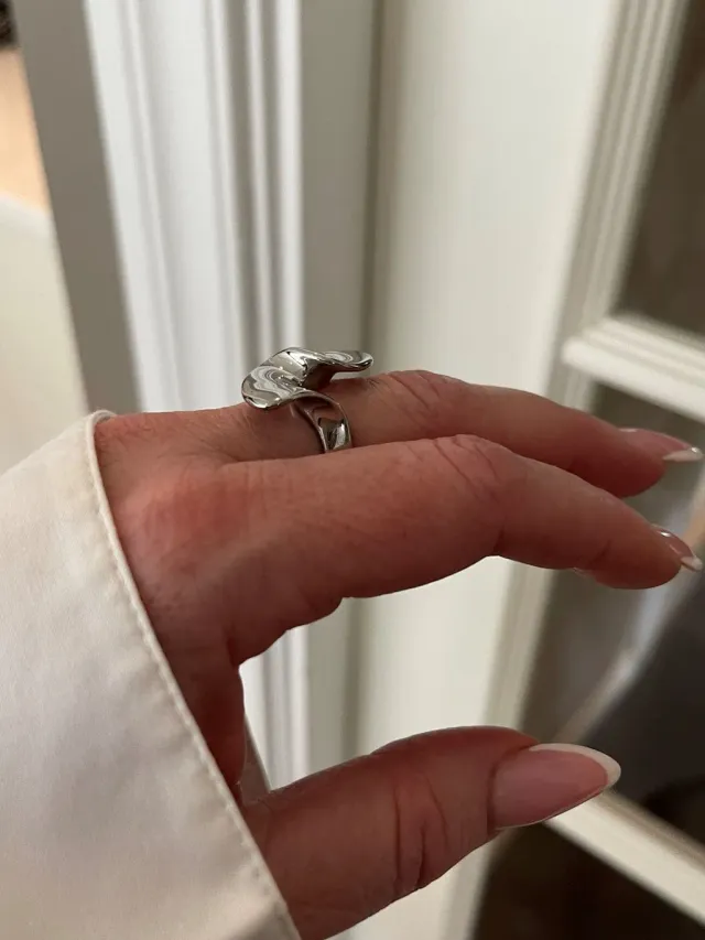 Mea Nani Swirl Ring sølv kirurgisk stål nikkelfri