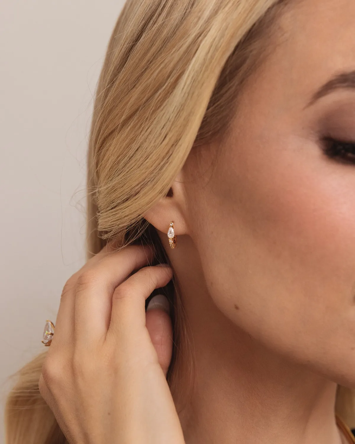 Mockberg Juliette Gold Hoops øreringer 10x3 mm