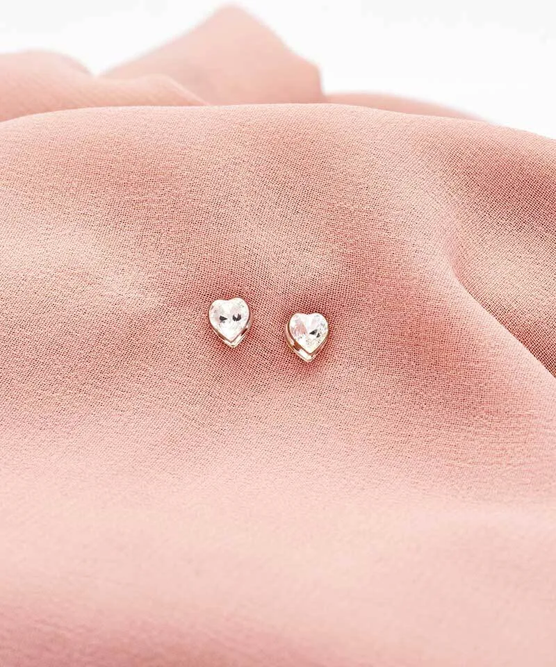Blomdahl Heart øredobber crystal plast 6 mm nikkelfri