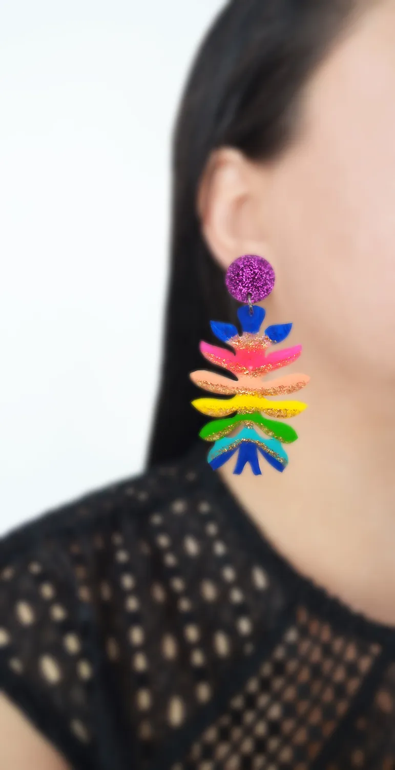 BooandBooFactory Rainbow Flower Statement øredobber regnbueglitter
