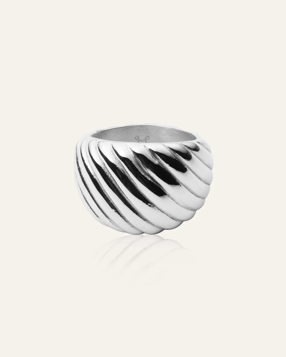 Mockberg Allure Curved Ribbed ring 50 sølv bølget
