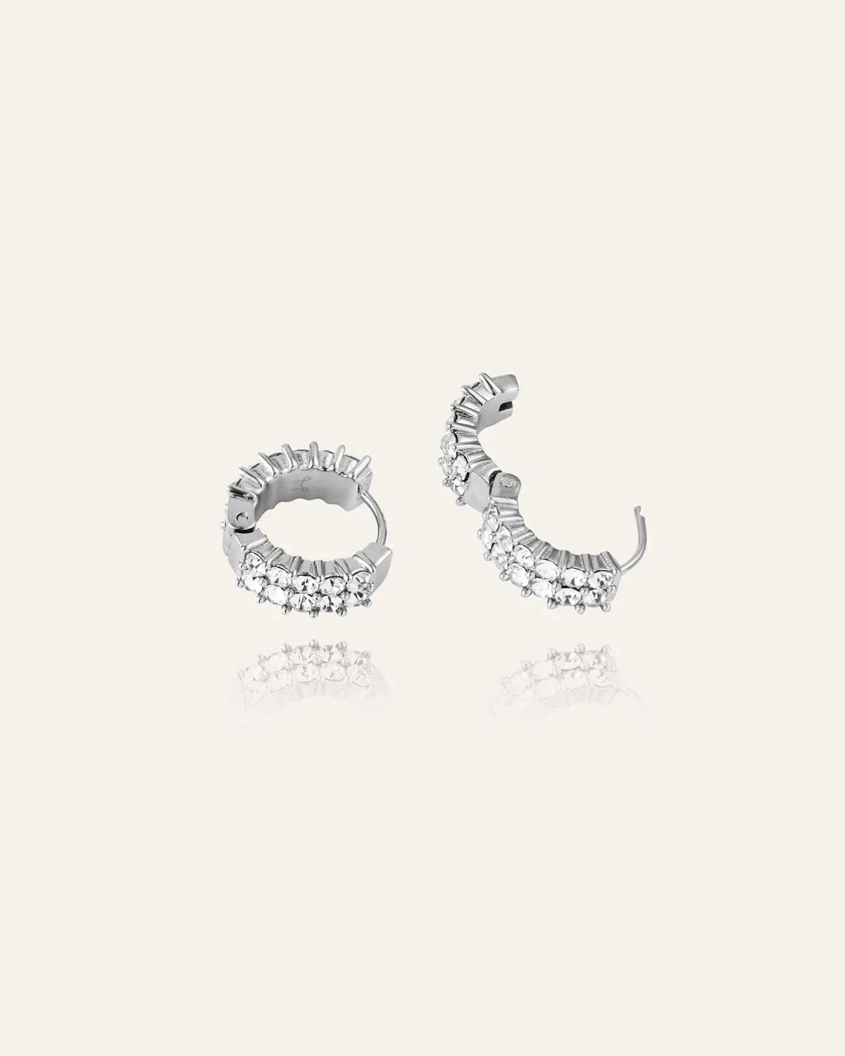 Mockberg Midnight Hoops Medium øredobber sølv 16 mm zirconia