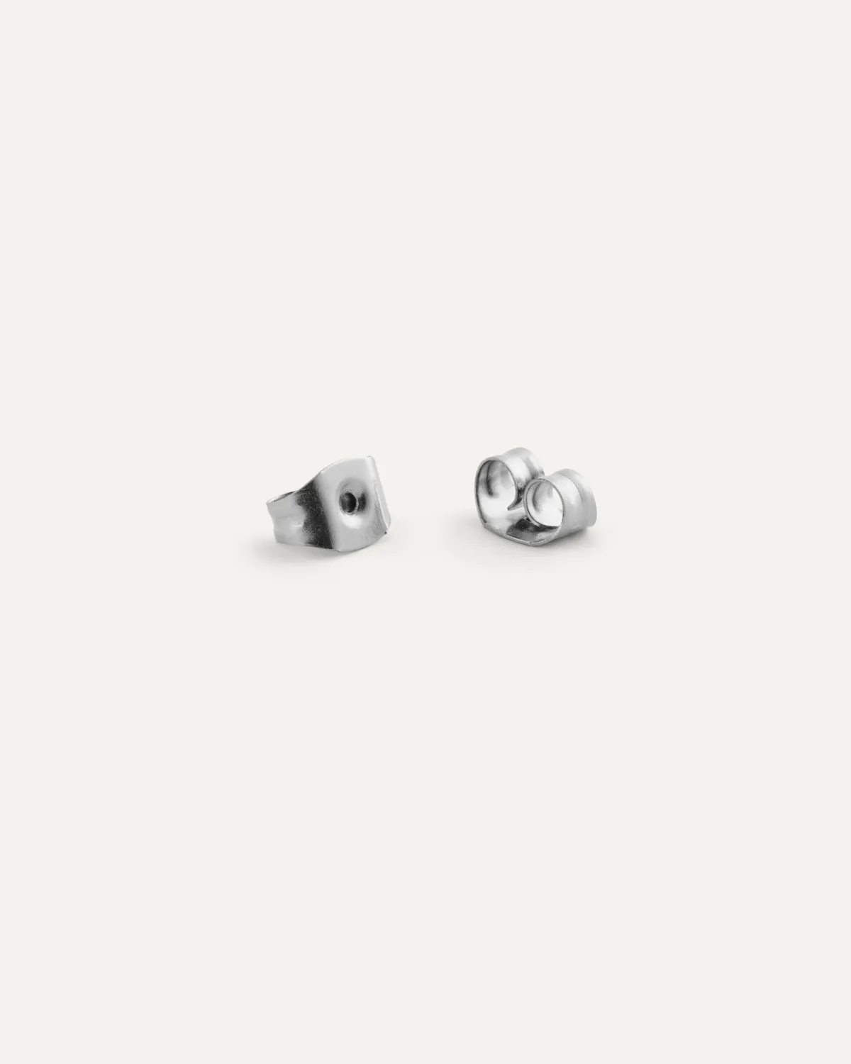 Mockberg Love Small Studs hjerteøredobber sølv 4 mm