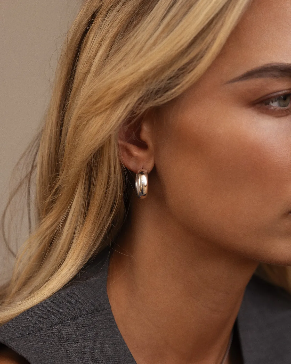 Mockberg Brave Medium Hoops øreringer sølv 20 mm stål