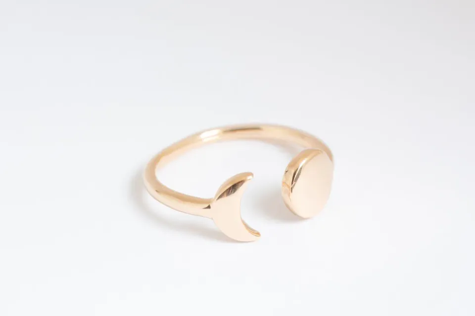 Eremis Lyra ring gull justerbar 18 karat