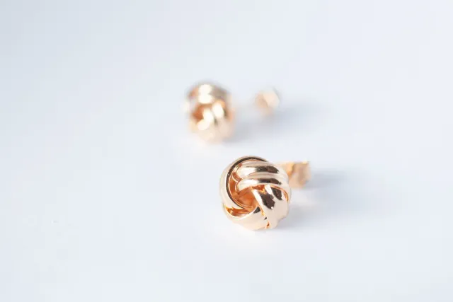 Eremis Alicia øredobber 10 mm gullbelagt