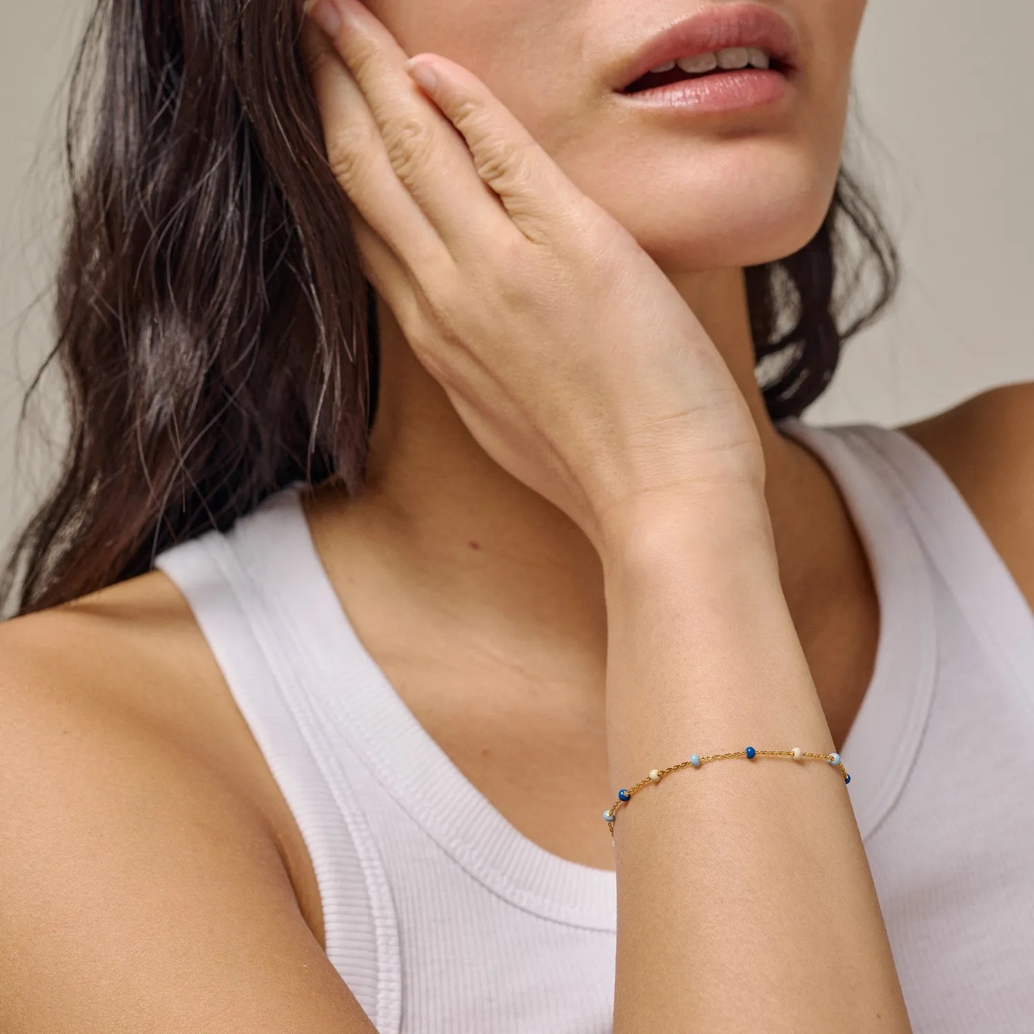 Enamel Lola armbånd marine 15+4 cm forgylt