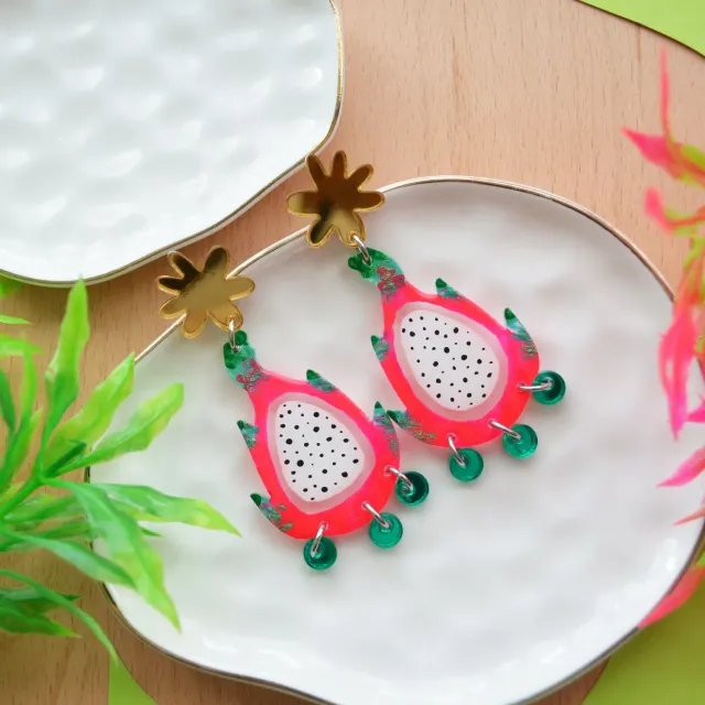 BooandBooFactory Neon Pink Dragon Fruit fruktøredobber