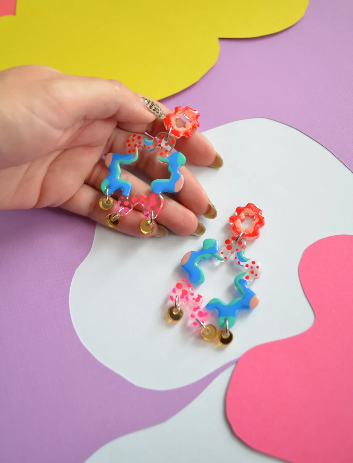 BooandBooFactory Squiggle Hoop øredobber abstrakt