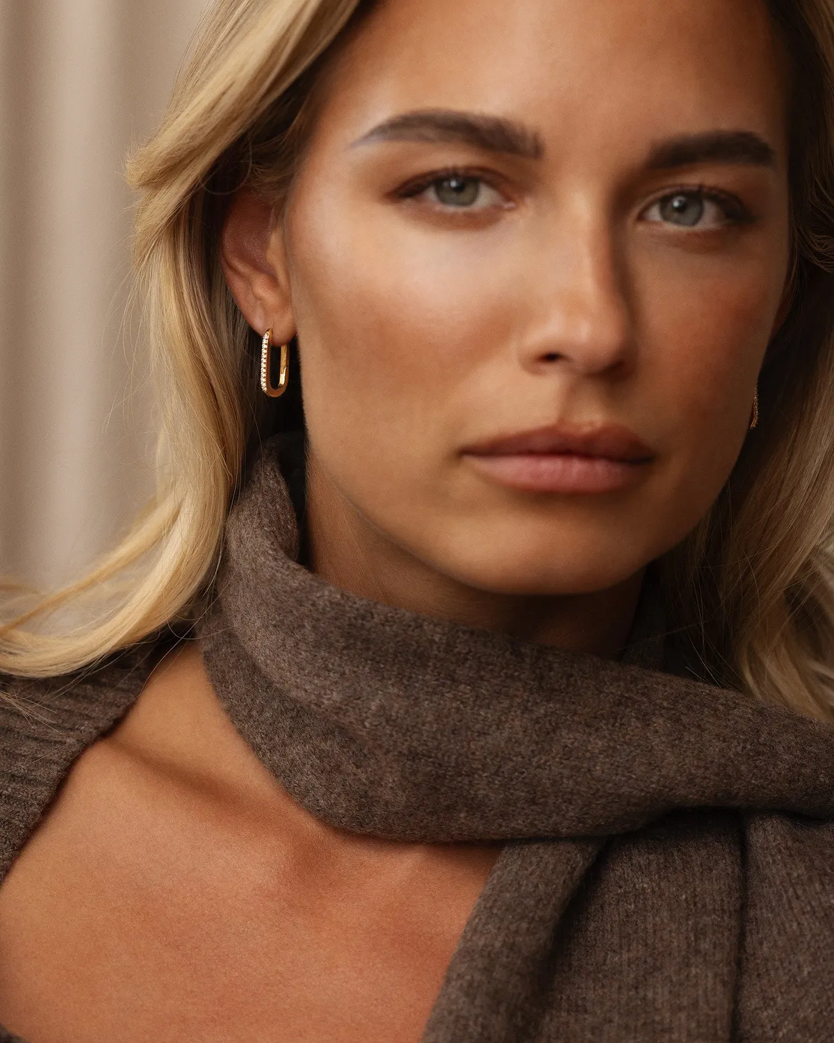 Mockberg Sparkle Medium U-hoops gull 19,5 mm