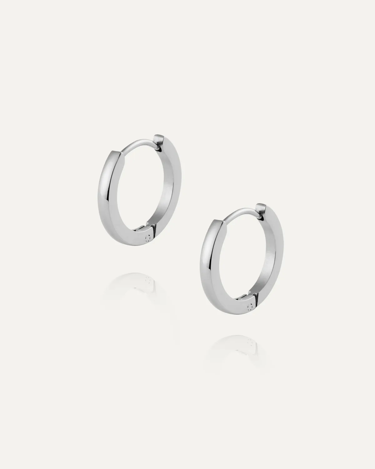Mockberg Classic Hoops Medium øredobber sølv 16 mm vanntette