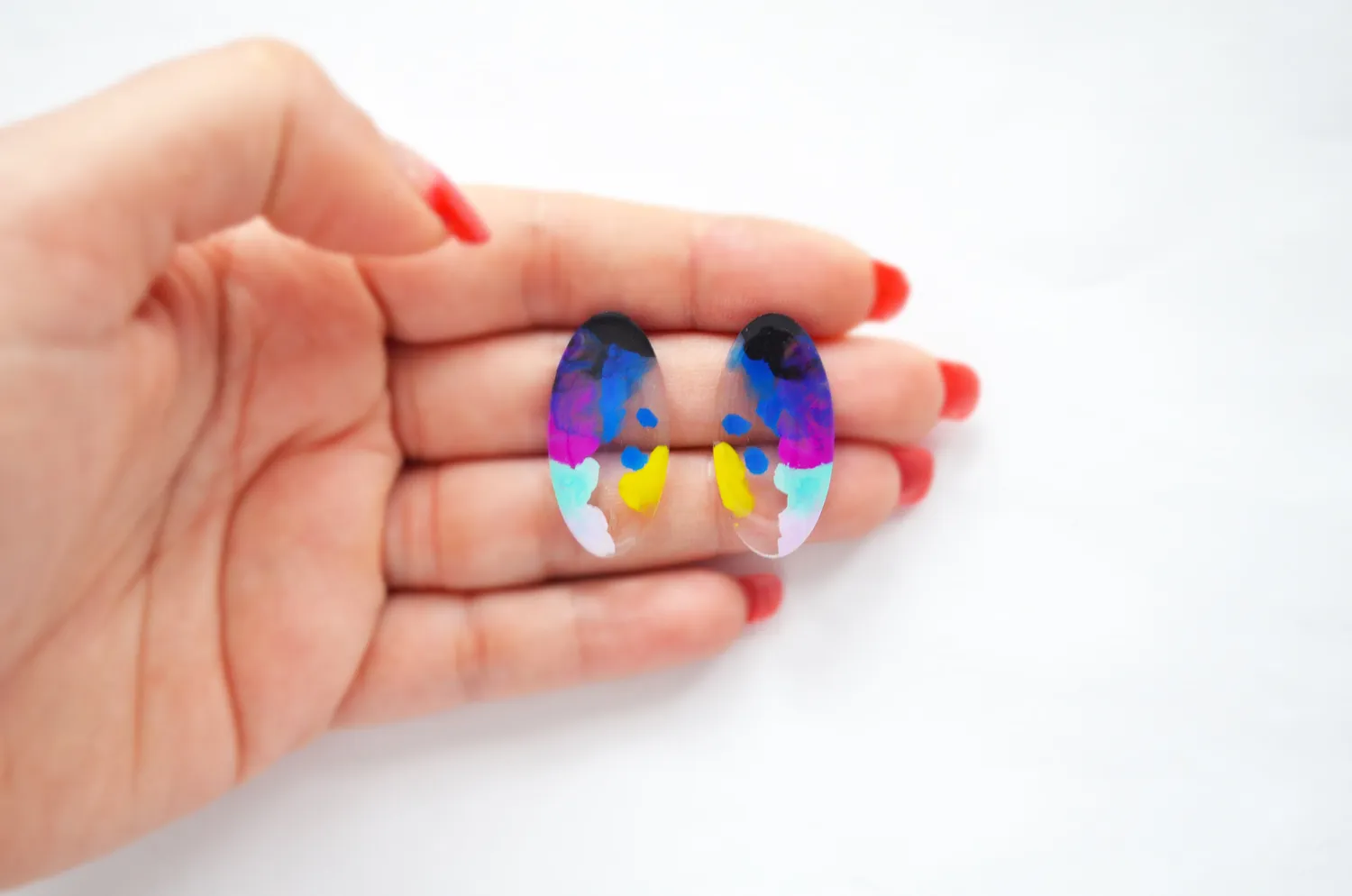 BooandBooFactory Blue and Purple Abstract Art Oval stud-øredobber