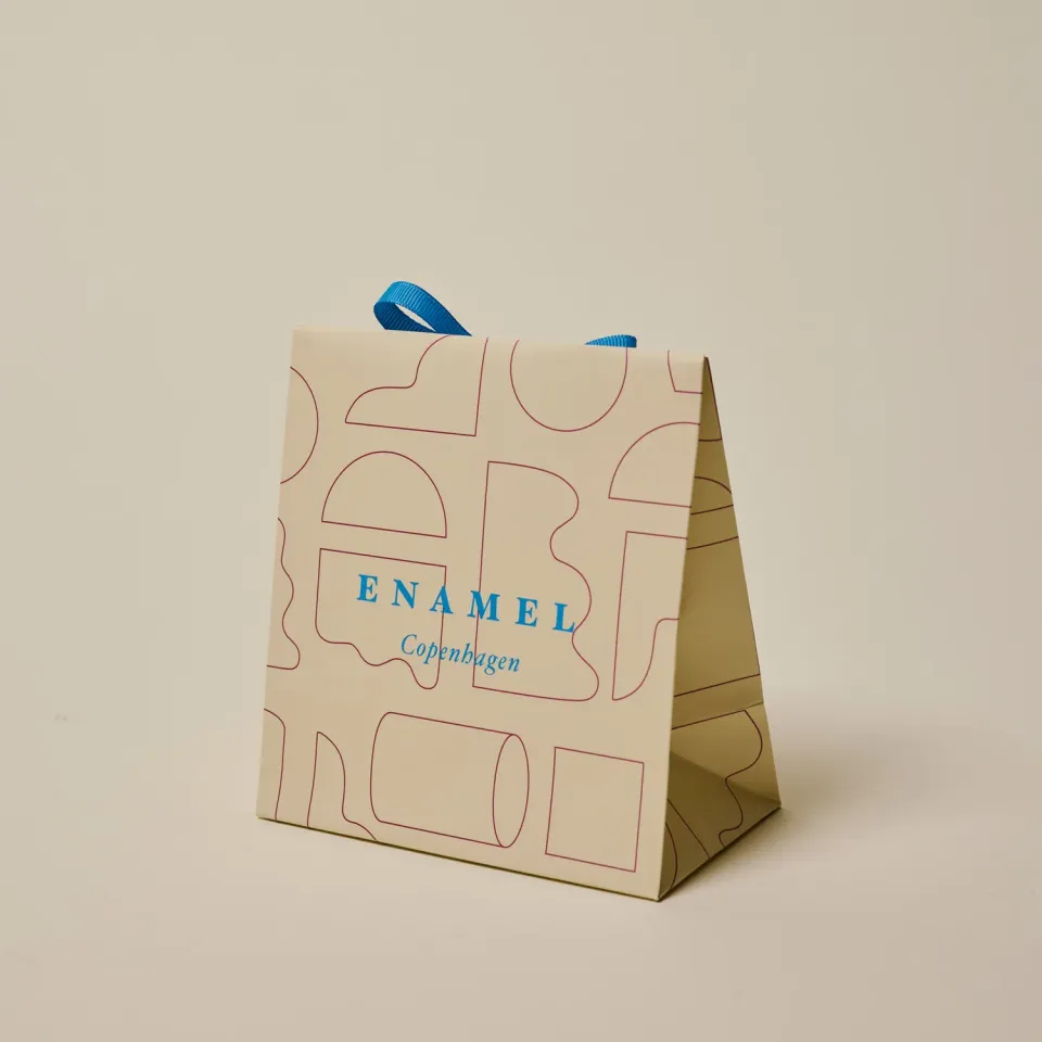 ENAMEL Copenhagen gavepose L14 x W7,5 x H15 cm plomme