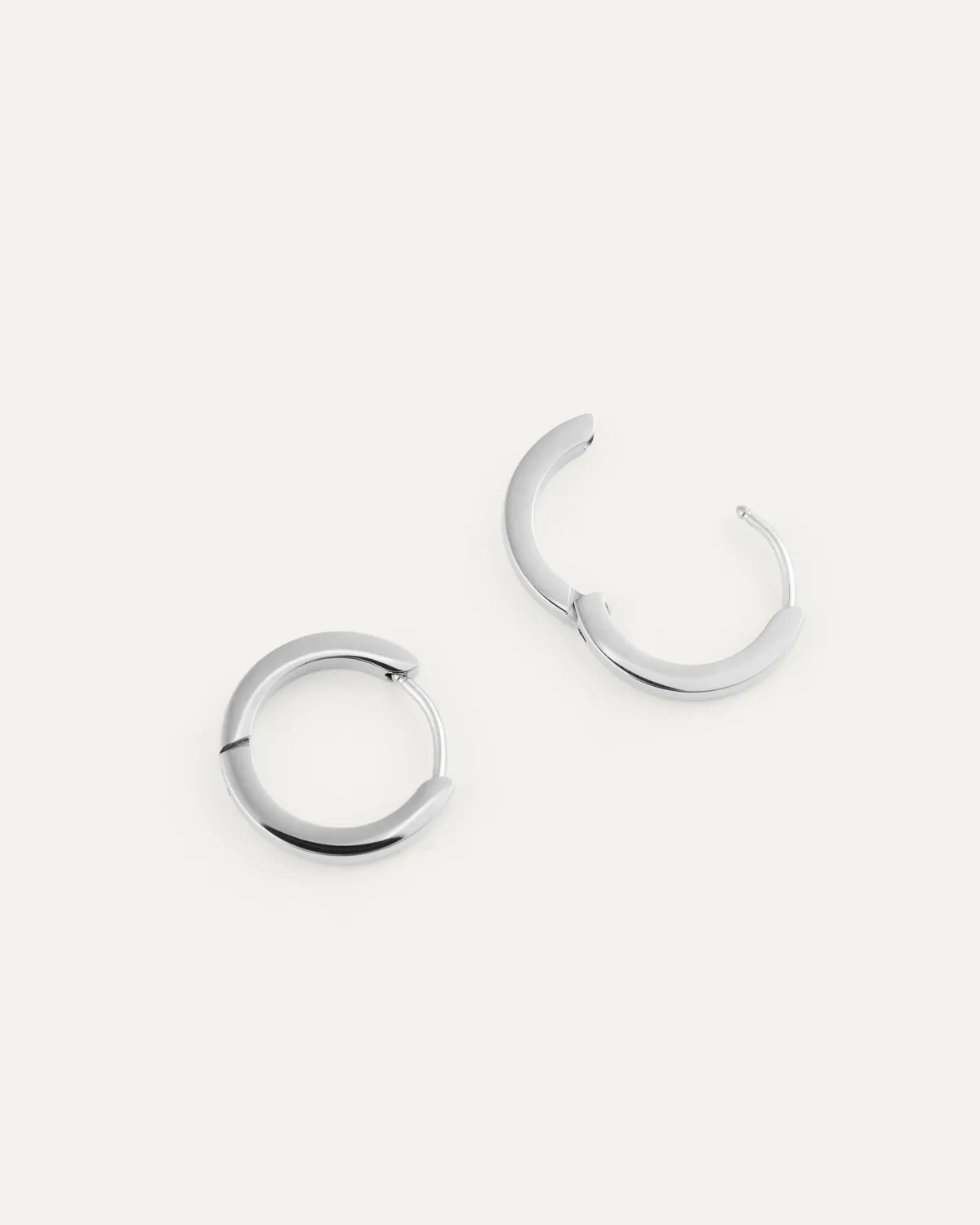 Mockberg Classic Hoops Medium øredobber sølv 16 mm vanntette