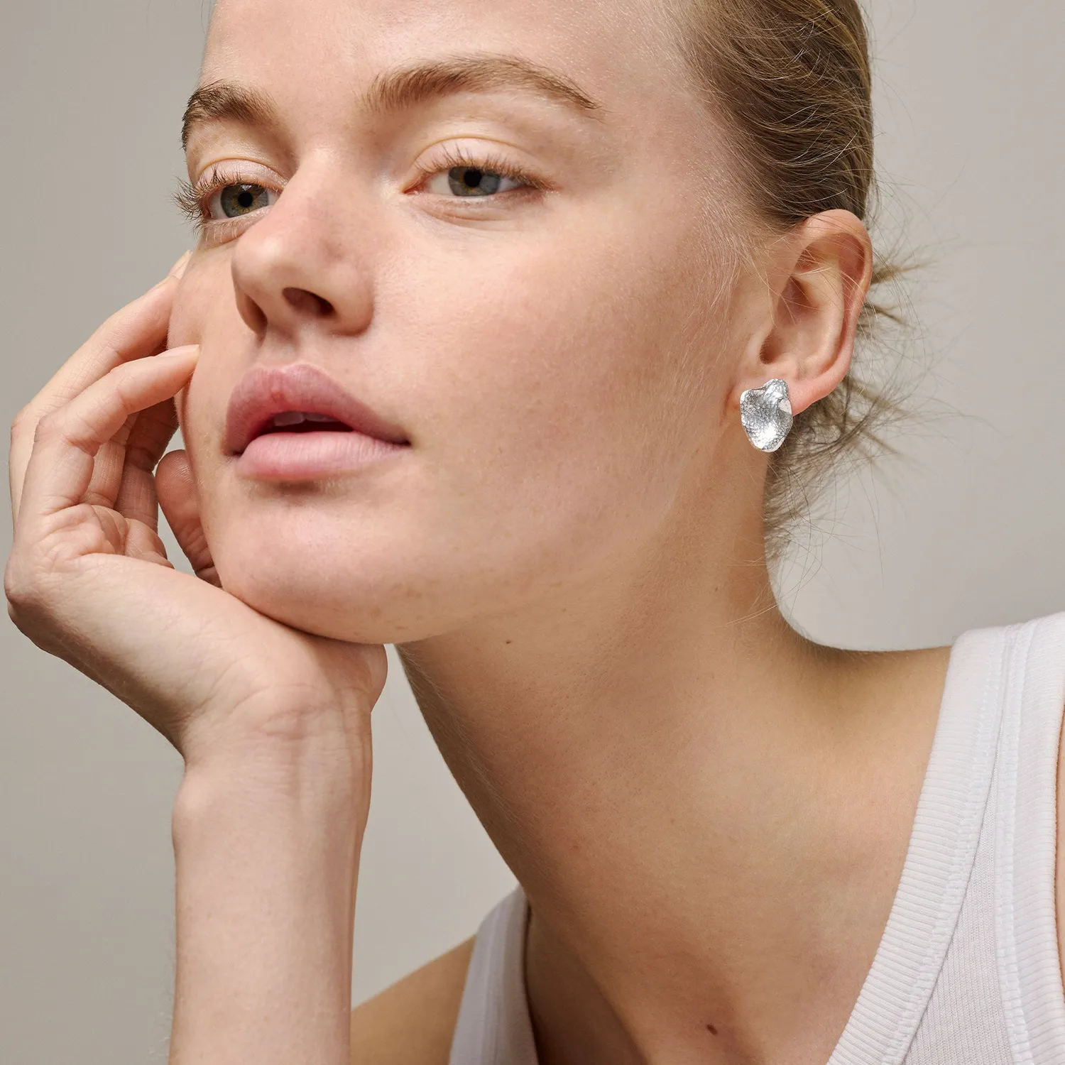 Enamel Maia Large studs sølv 20 mm resirkulert