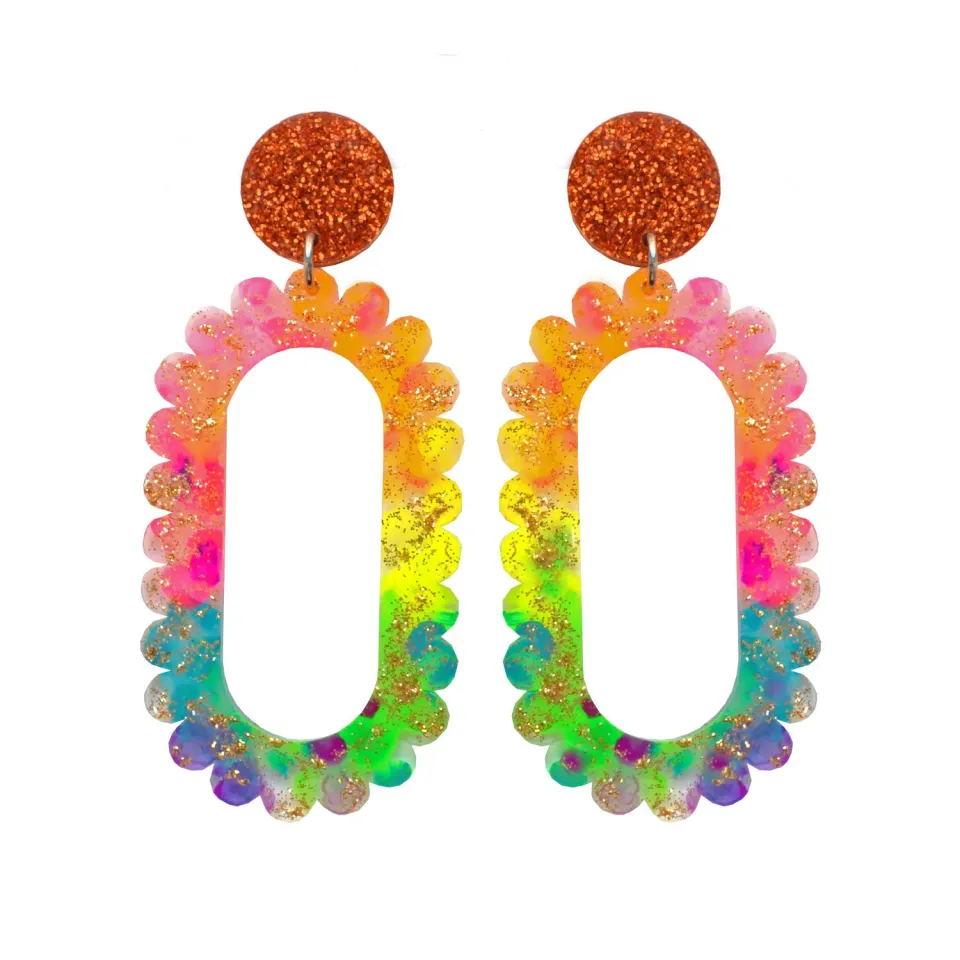 BooandBooFactory Scalloped Hoop øredobber regnbue
