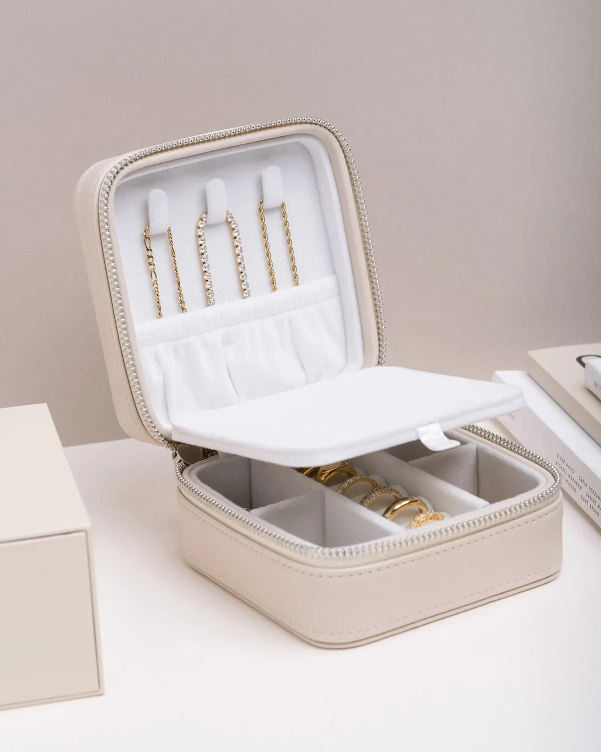 Mockberg Small Beige smykkeskrin vegansk skinn