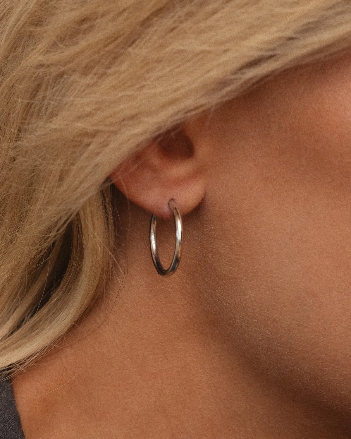 Mockberg Slim Large Hoops øredobber sølv 20 mm