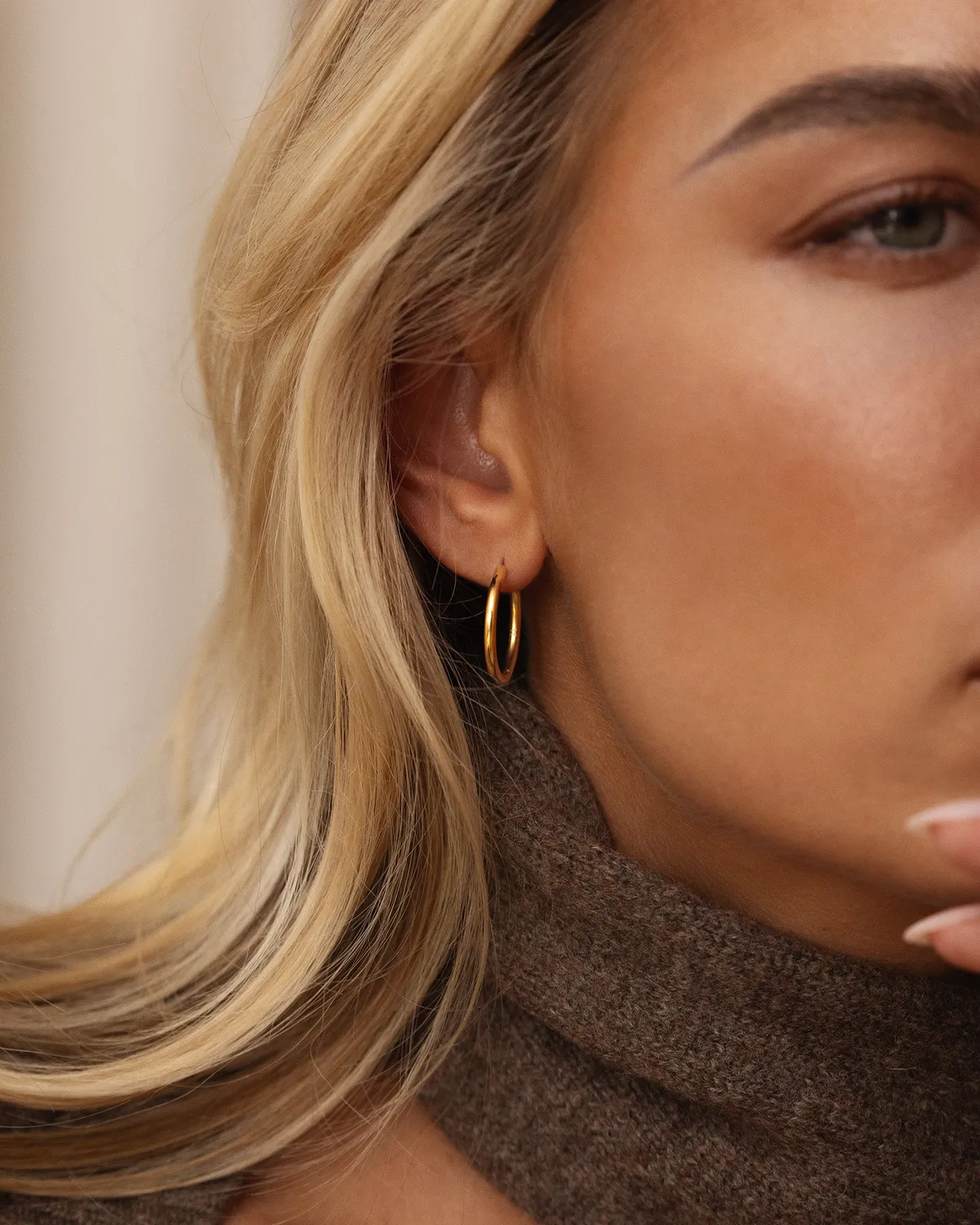 Mockberg Slim Large Hoops øredobber gull 20 mm