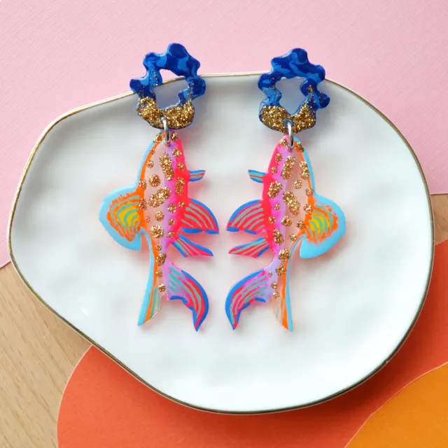 BooandBooFactory Neon Pink Orange Fish øredobber glitter