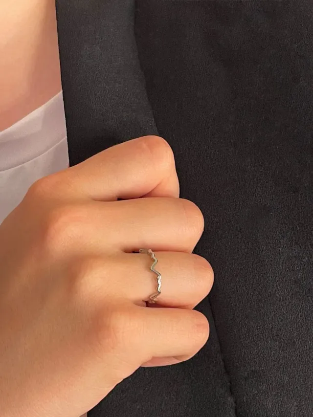 Mea Nani Milano asymmetrisk ring sølv vanntett 16