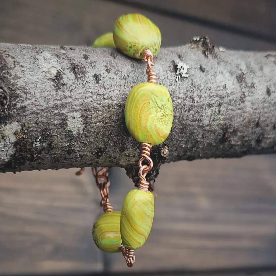 Kunstnerbonden armbånd grønn gull marmor 17 cm