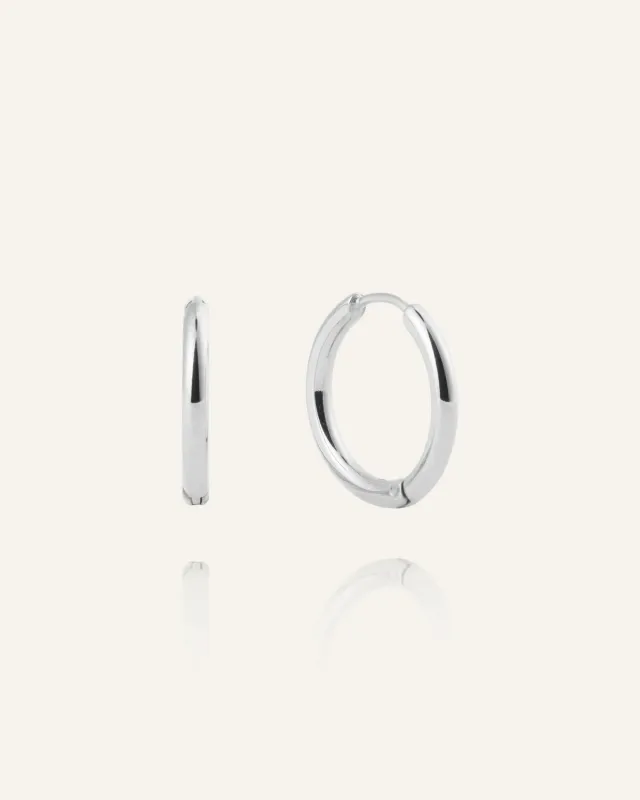 Mockberg Slim Medium Hoops øreringer sølv 16 mm