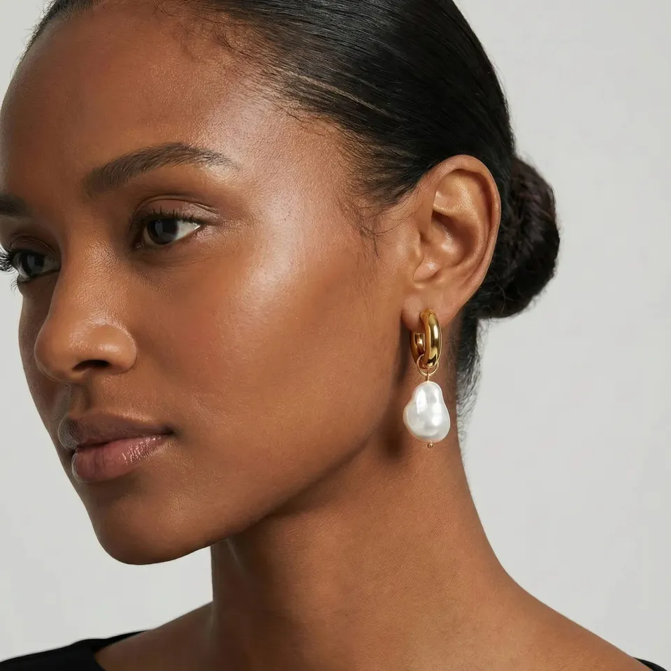 Mea Nani Isla Pearl Hoops øredobber gull perle