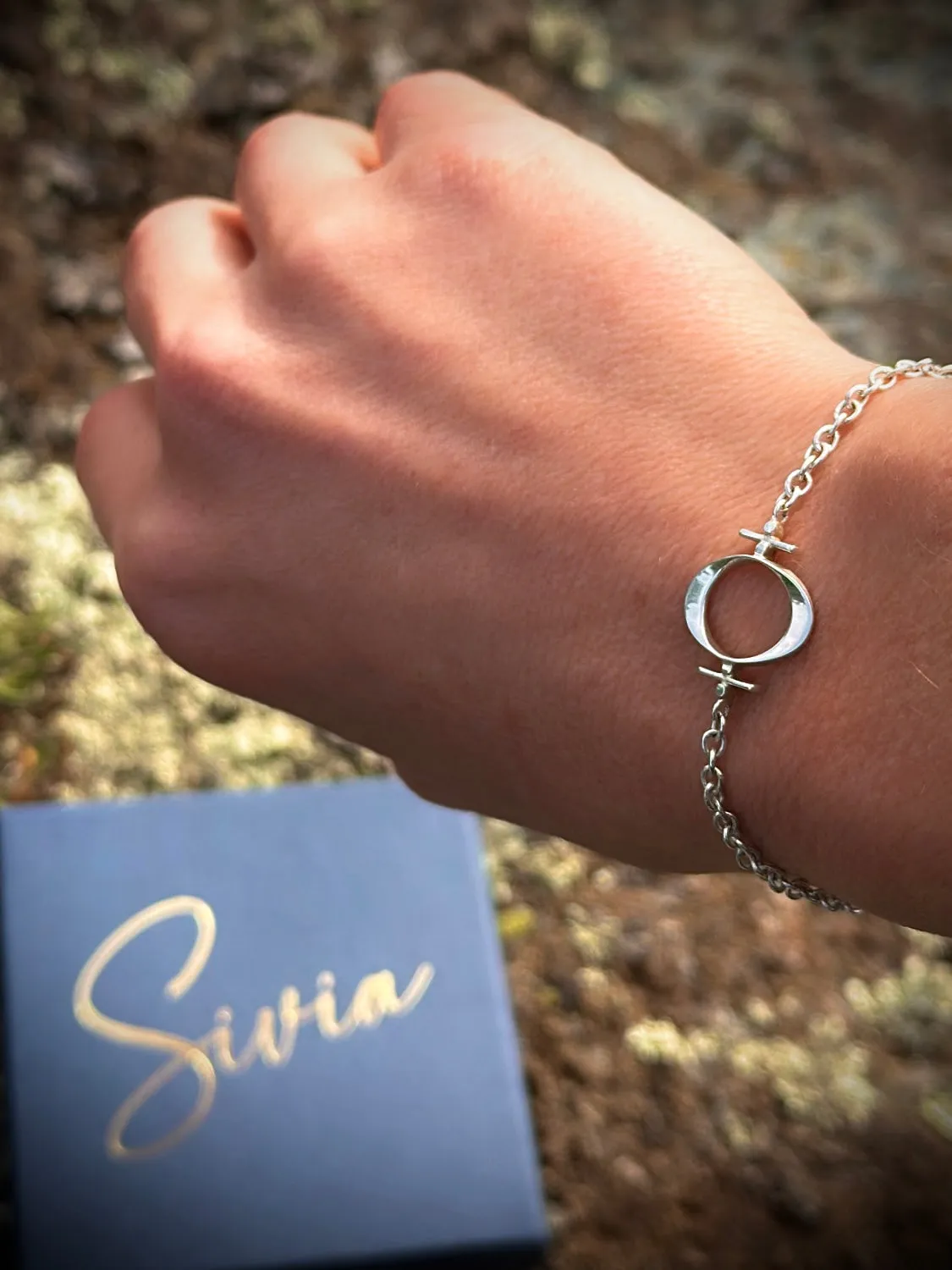 Sivia Femina armbånd sølv 15-19 cm