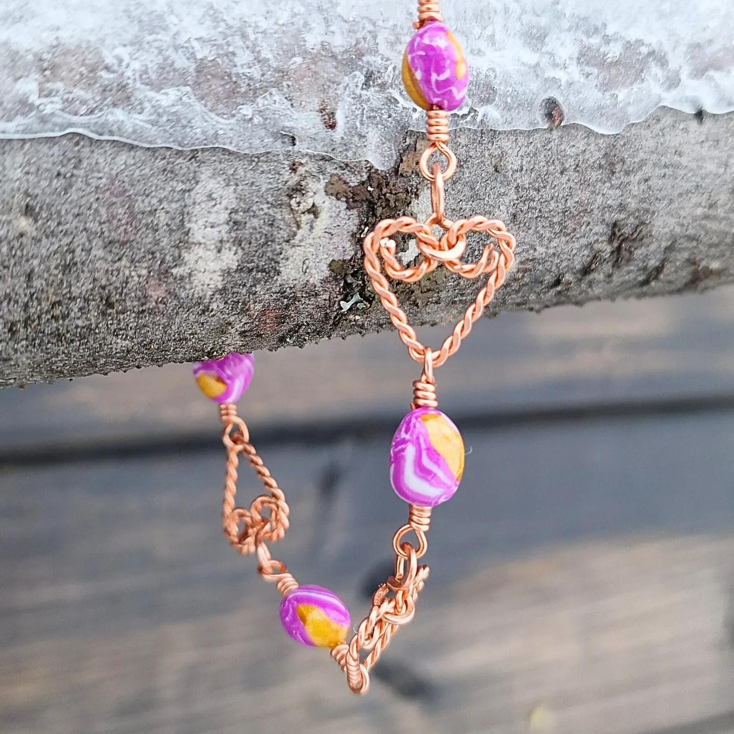 Kunstnerbonden Vilja armbånd kobber polymer justerbart