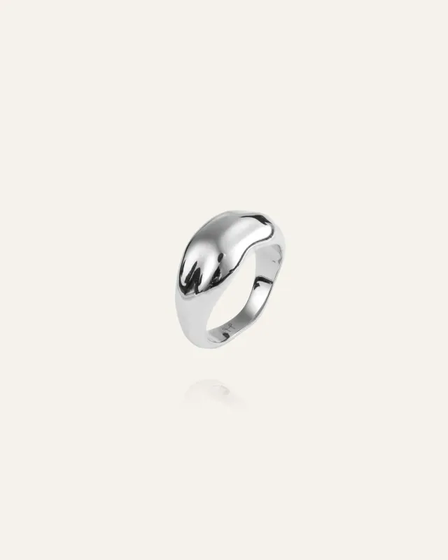 Mockberg Wavy Bolded Large ring sølv statement