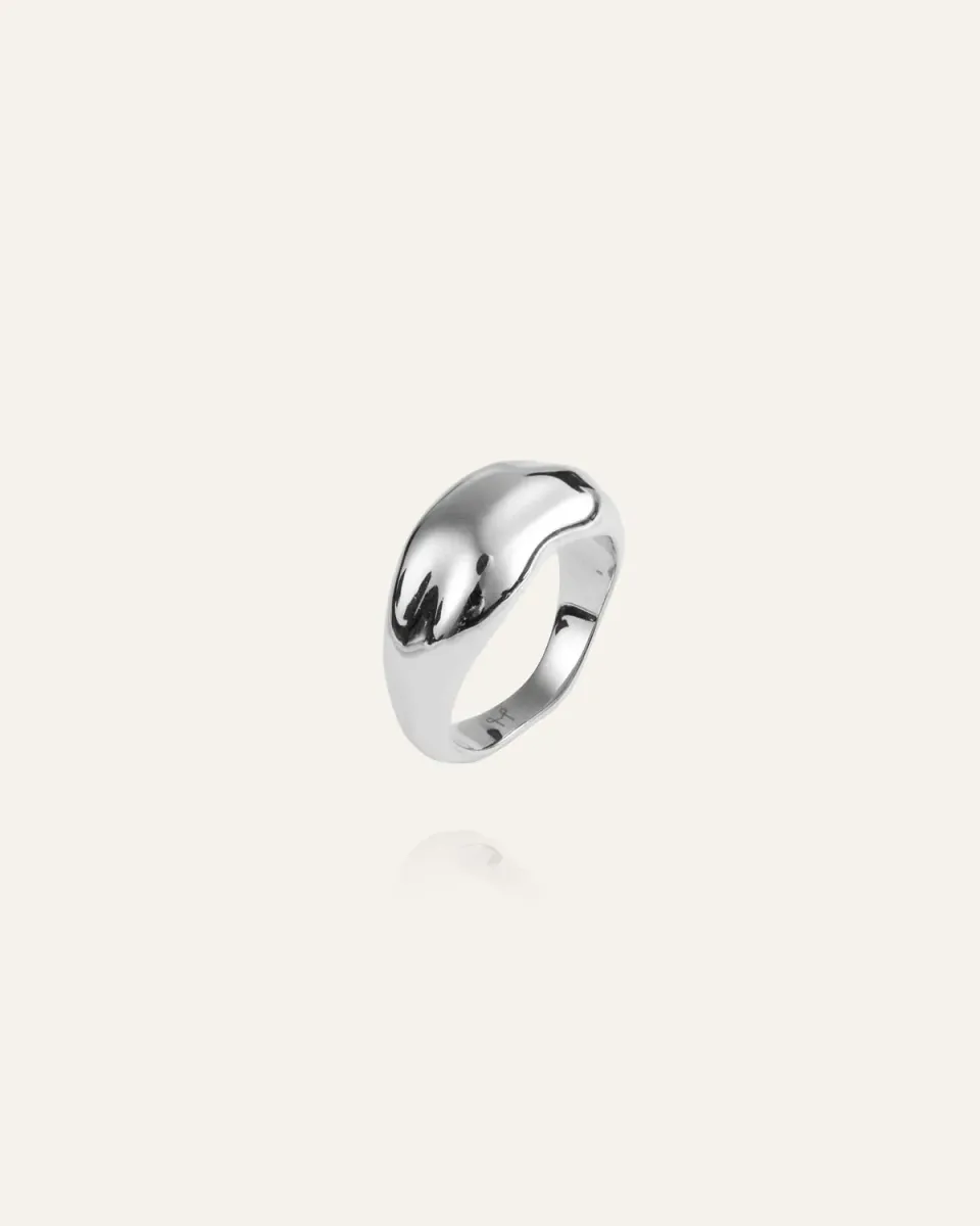Mockberg Wavy Bolded Large ring sølv statement