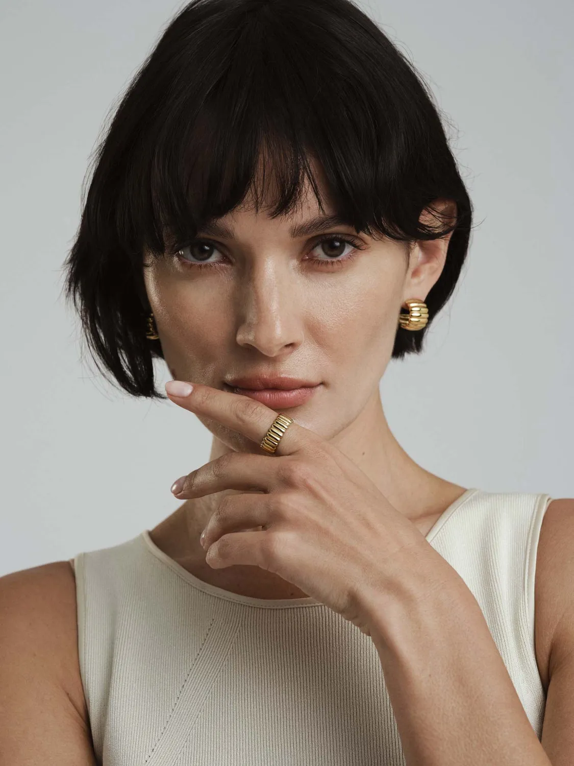 Mockberg Chic Ribbed ring gull riflet 18K