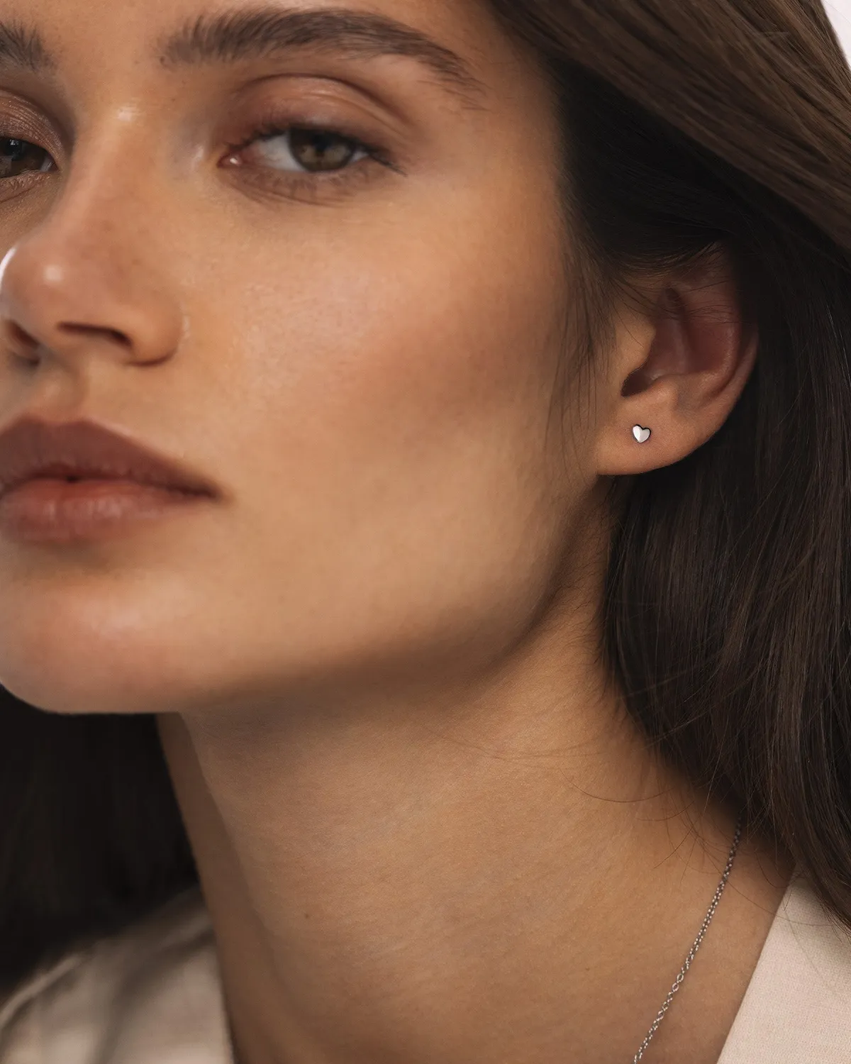 Mockberg Love Small Studs hjerteøredobber sølv 4 mm