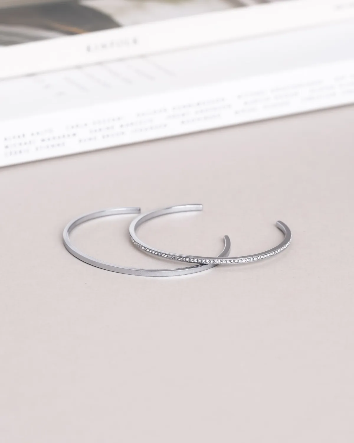 Mockberg Sleek Bangle armring sølv medium