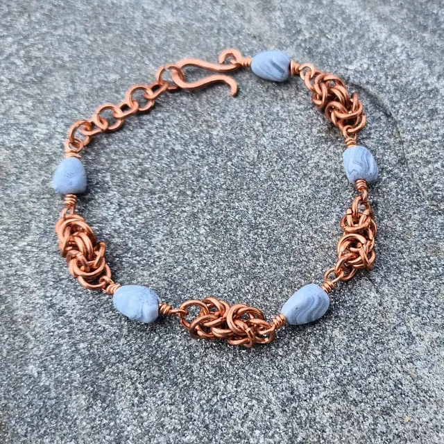 Kunstnerbonden Strukturkjede armbånd kobber 19+3 cm