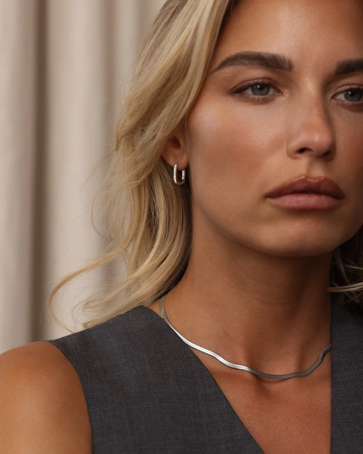 Mockberg Sparkle Small U-Hoops øredobber sølv 15 mm