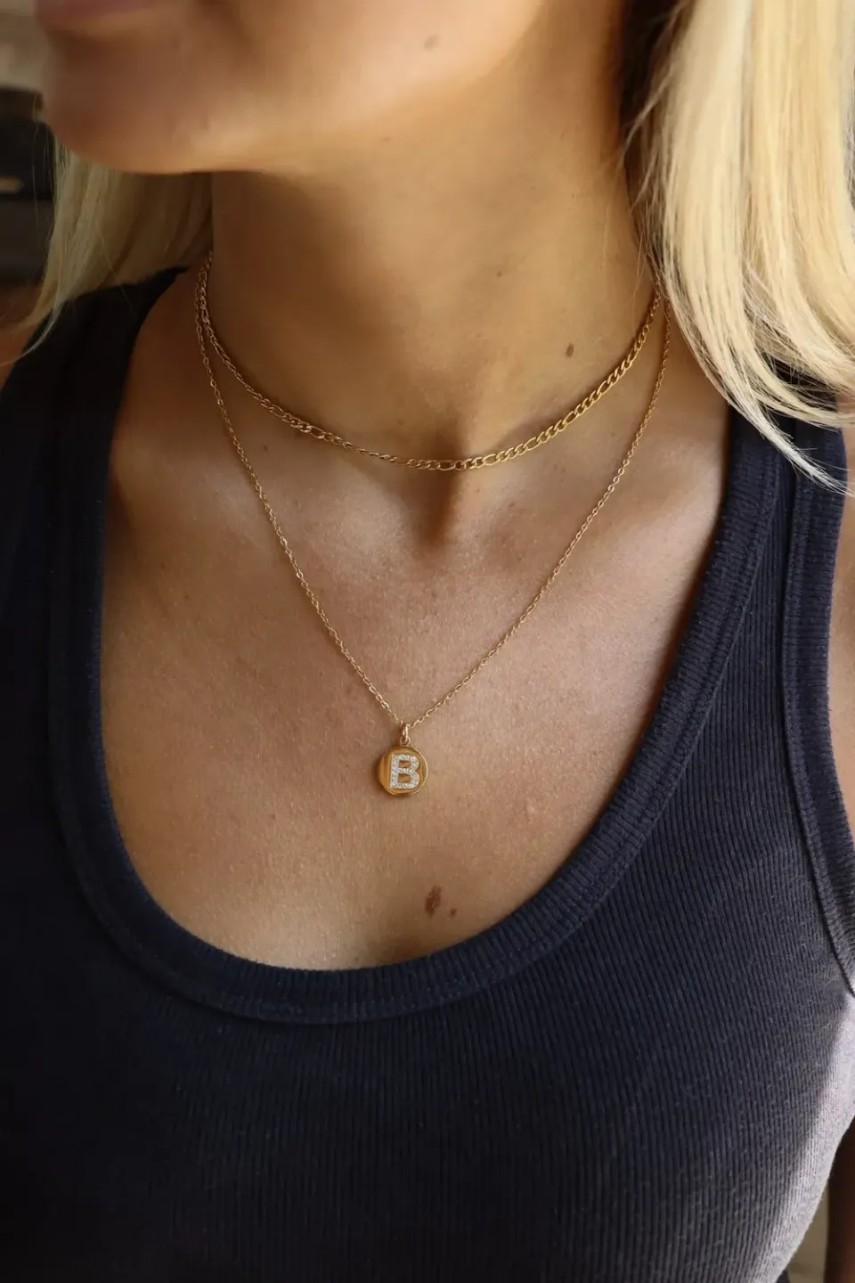 Mea Nani She’s Iconic Initial halskjede 18K bokstav A-Y